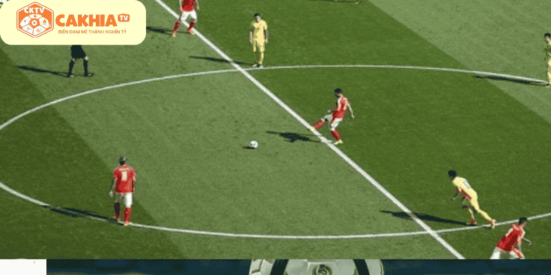 Chi tiết quy định trong luật giao bóng sân 11 người